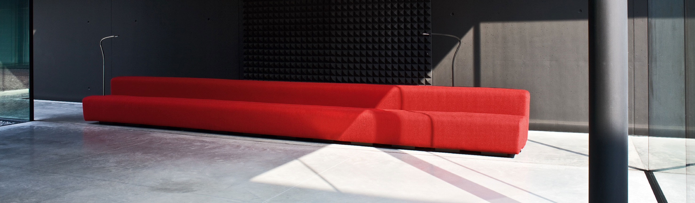 Osaka-loungemeubilair-inkomhal-kantoor