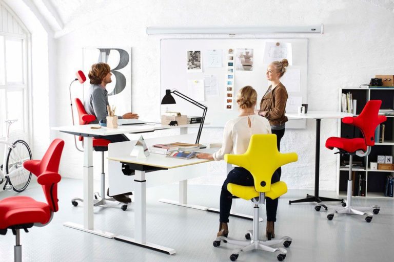 Hoe-herken-je-een-ergonomische-bureaustoel