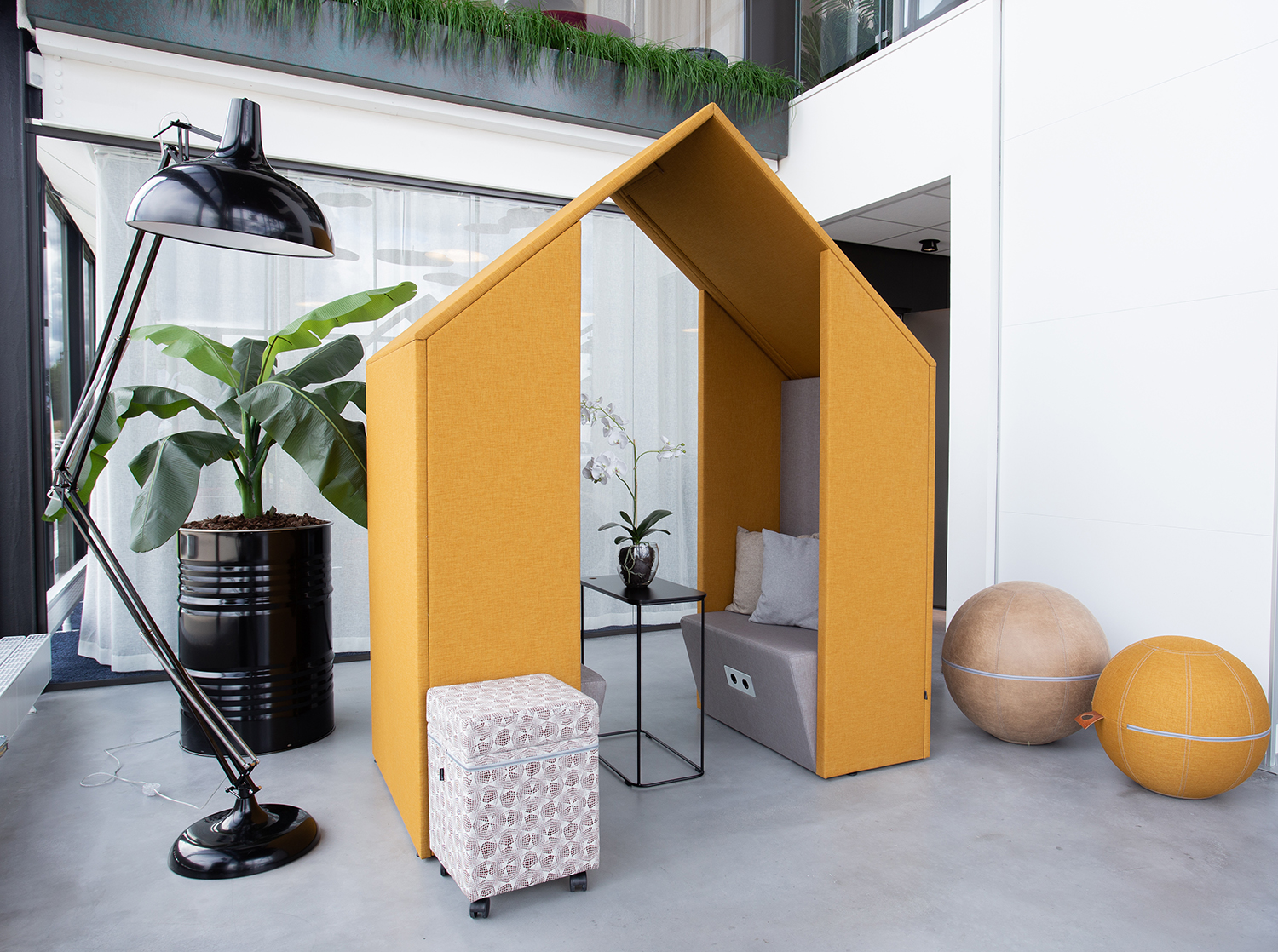 Concentratiewerkplekken op kantoor - Meer privacy en Focus - Landschapskantoren - Loff maatkantoren