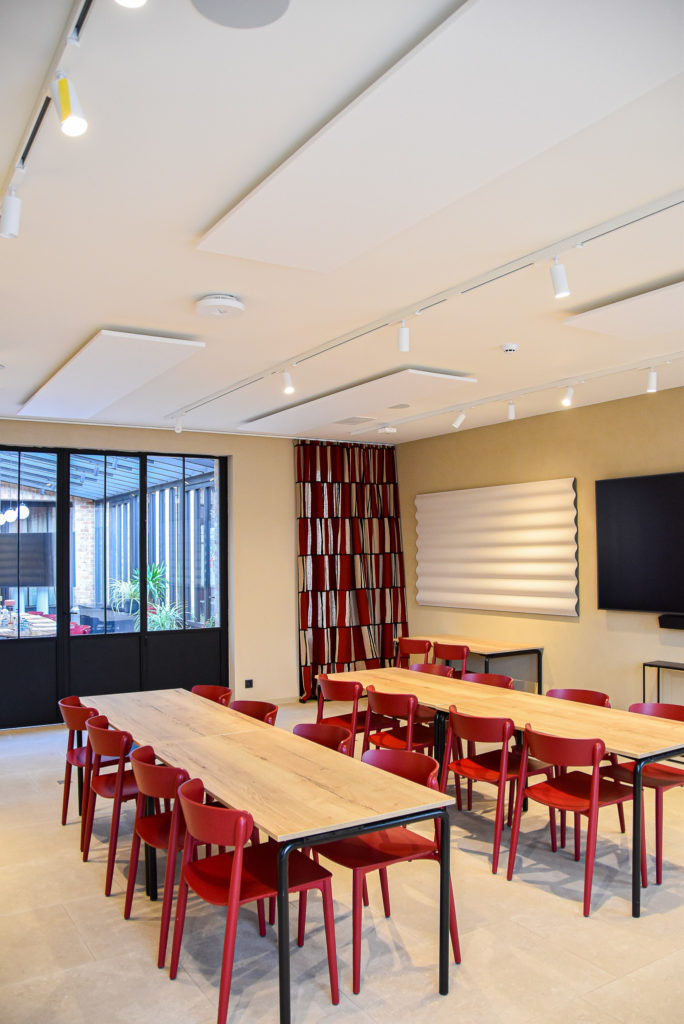 Akoestiek en uitstraling - ref. Hotel T Waregem - Loff Kantoorinrichting (13)