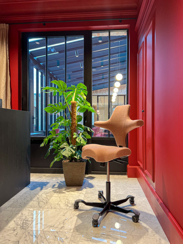 Akoestiek en uitstraling - ref. Hotel T Waregem - Loff Kantoorinrichting (21)