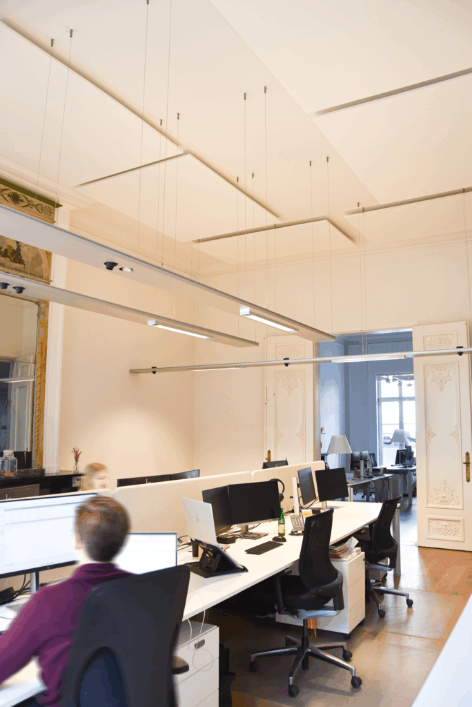 Moderne akoestiek in een oud stadsgebouw - Referentie Aedes - Loff Kantoorinrichting (12)