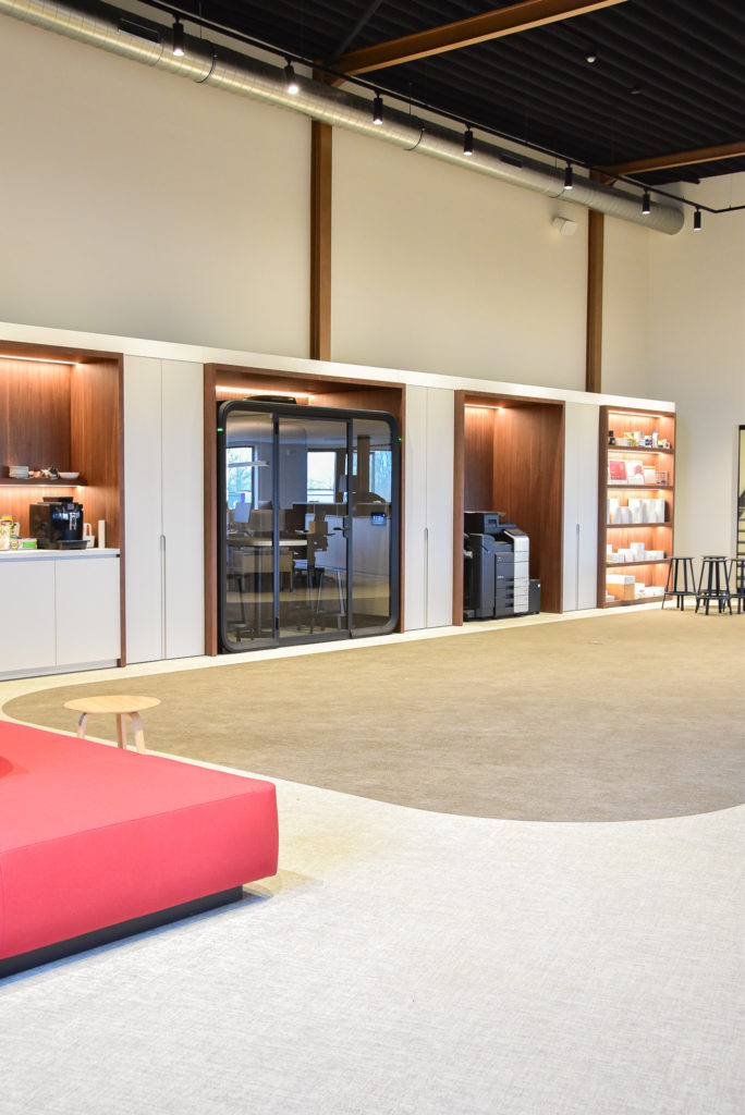 Office pod in open kantoor van Label Products - Referentie Loff Kantoorinrichting (2)