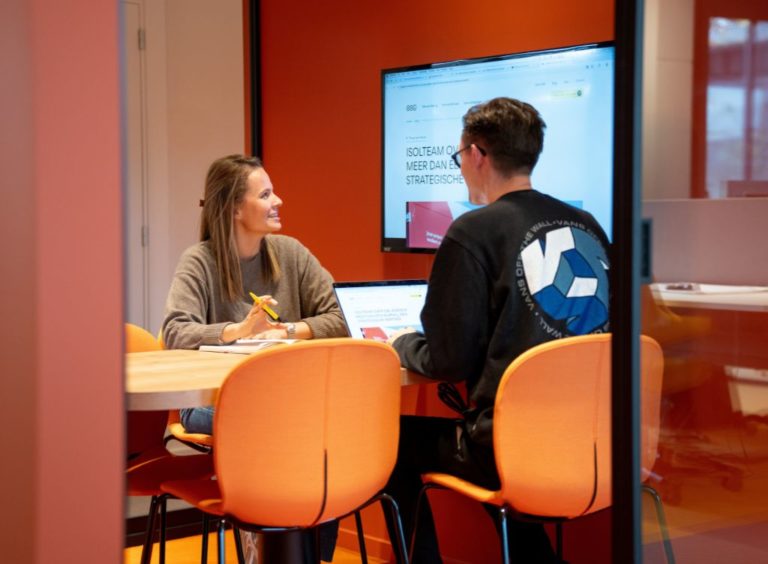 Creatieve kantoorinrichting - GBL Agency - Loff Kantoorinrichting