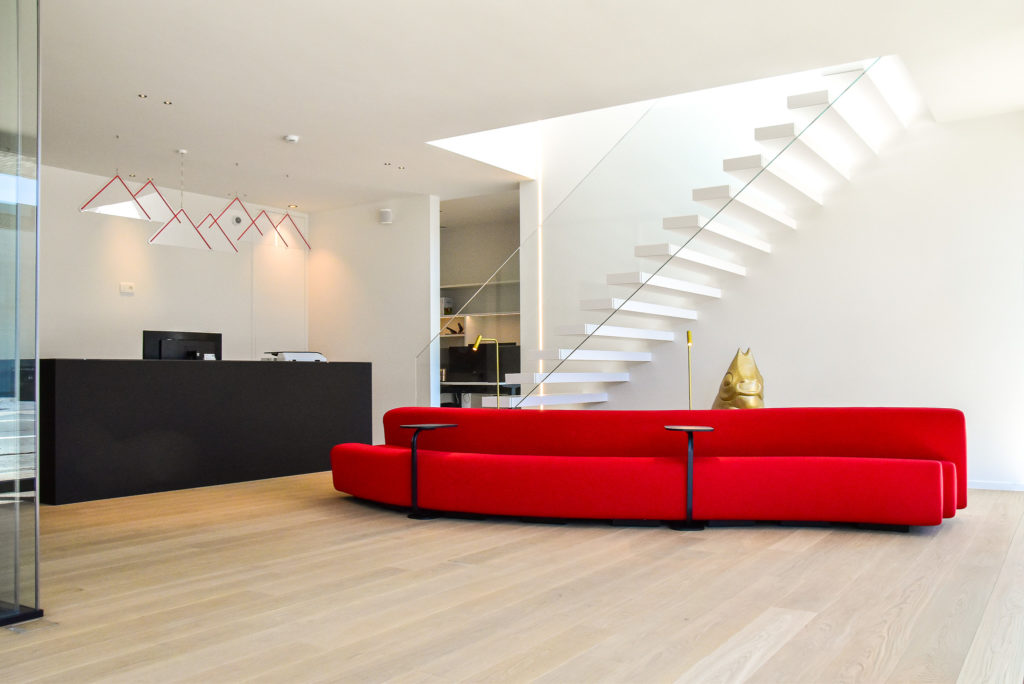 Professionele werkomgeving - Your Home - Referentie Loff Kantoorinrichting Waregem (14)