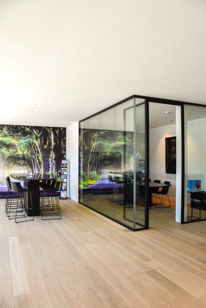 Professionele werkomgeving - Your Home - Referentie Loff Kantoorinrichting Waregem (2)